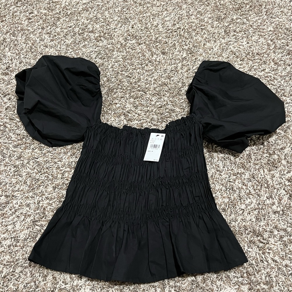 Puff sleeve top